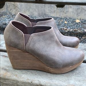 Dr. Scholls Memory Foam Brown Wedges Size 9